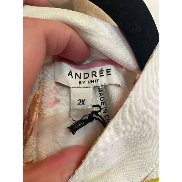 Andree by Unit High Neck floral sleeveless top size 2X NWT - Picture 6 of 15